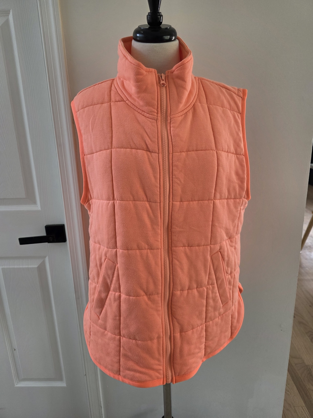 Lou & Grey Coral Quilted Sleeveless Vest